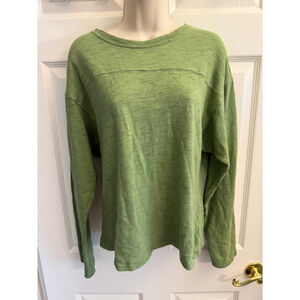 Universal Thread Avocado Green Long Sleeve Tee Women's Medium